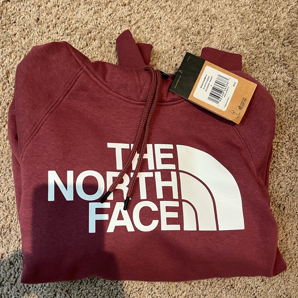 NEW The North Face Women’s Half Dome Rose Hoodie